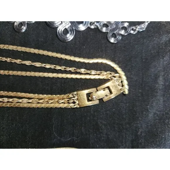 Lot of 6 necklaces, 3 gold tone 3 silver tone - Picture 10 of 11